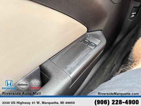 Used 2013 Ford Mustang Coupe image 22