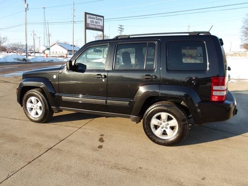 Used 2009 Jeep Liberty Sport w/ Popular Equipment Group image 10