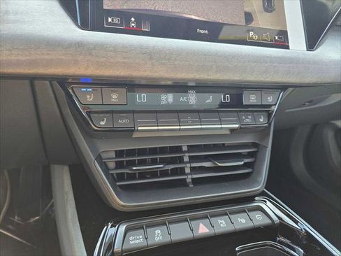 New 2025 Audi S e-tron GT Prestige image 33