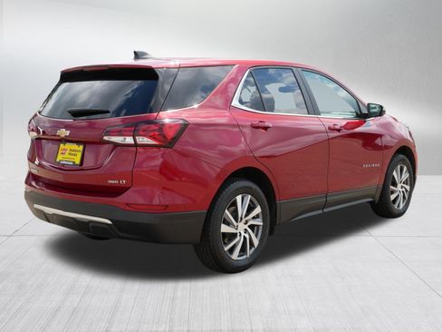 Used 2024 Chevrolet Equinox LT AWD/4WD image 7