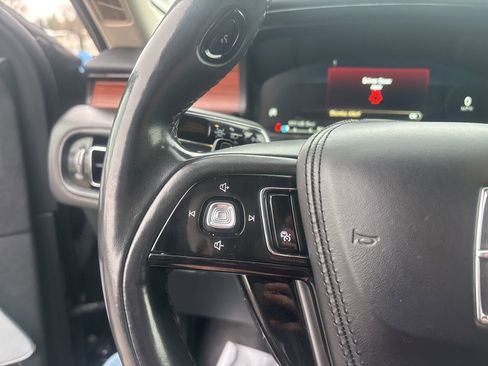 Used 2022 Lincoln Aviator Reserve w/ Equipment Group 201A image 14