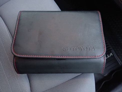 Used 2020 Toyota Corolla SE image 15