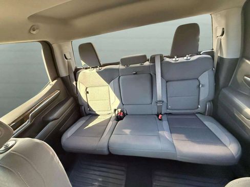 Used 2024 GMC Sierra 1500 Elevation image 44