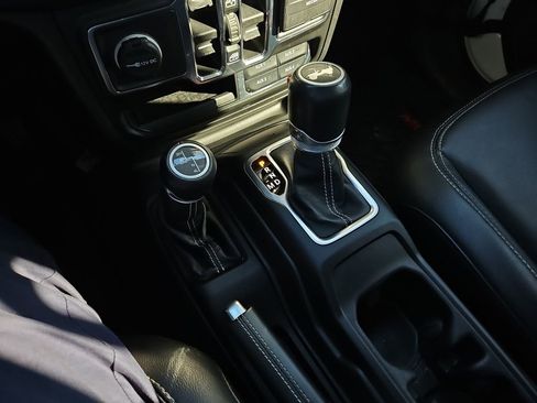 Used 2021 Jeep Wrangler Unlimited Sahara w/ Cold Weather Group image 22