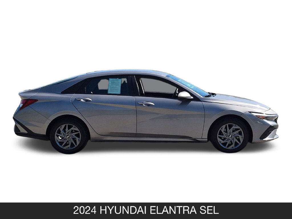 Used 2024 Hyundai Elantra SEL FWD image 6