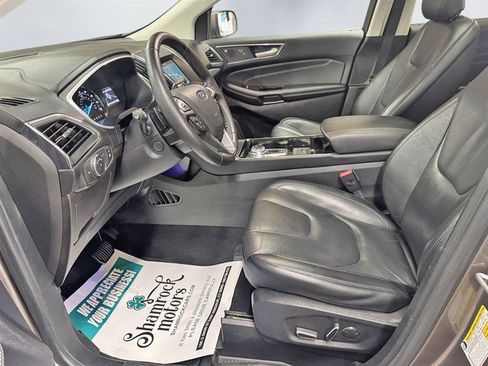 Used 2019 Ford Edge Titanium w/ Cold Weather Package image 15