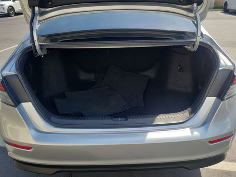 Certified 2023 Honda Accord LX image 9