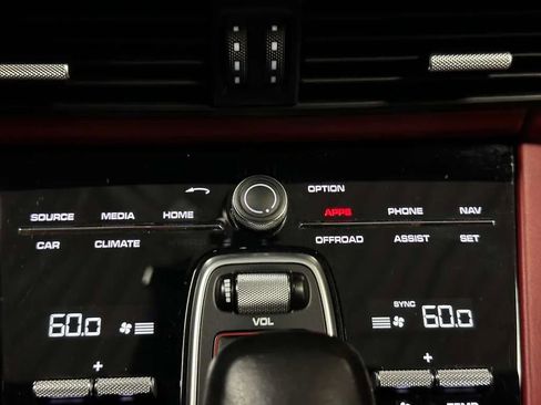 Used 2022 Porsche Cayenne E-Hybrid w/ Premium Package AWD/4WD image 37