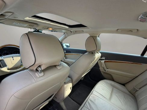 Used 2012 Lincoln MKZ FWD image 19