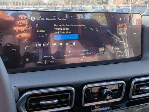 New 2026 Nissan Sentra SR w/ Floor Mat Package image 13