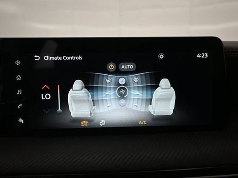 Certified 2025 Nissan Kicks SR AWD/4WD image 16