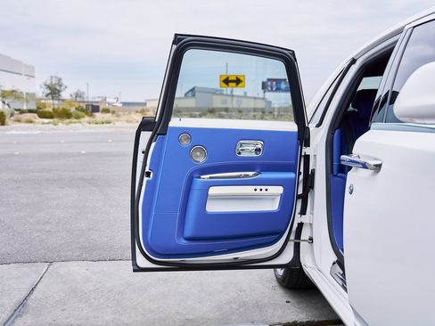 Used 2019 Rolls-Royce Ghost image 31