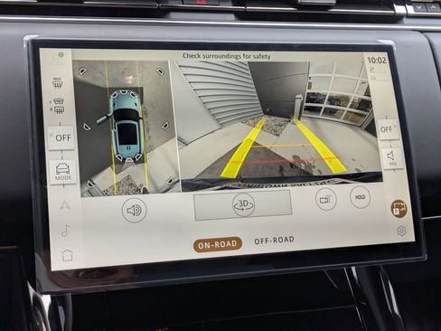 Used 2025 Land Rover Range Rover Sport SE image 23