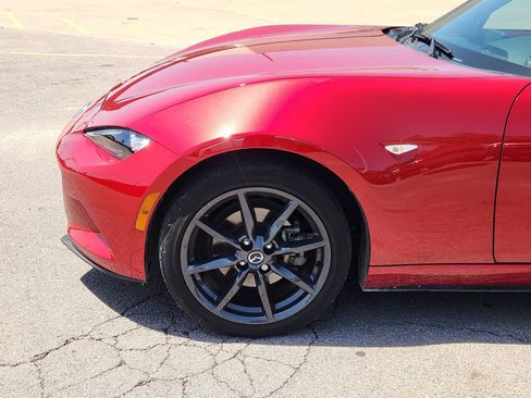 Used 2016 MAZDA MX-5 Miata Grand Touring RWD image 9