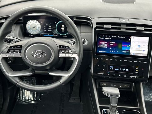 Certified 2022 Hyundai Santa Cruz Limited w/ Cargo Package image 17