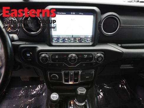 Used 2021 Jeep Gladiator Overland AWD/4WD image 10