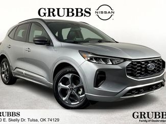 Used 2023 Ford Escape ST-Line video 1