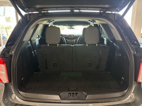 Certified 2023 Ford Explorer XLT w/ Equipment Group 202A AWD/4WD image 9