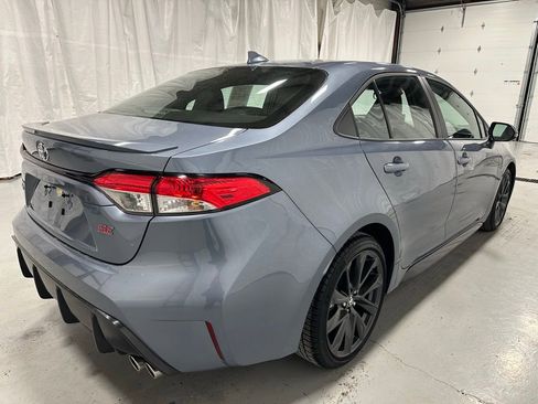 Used 2025 Toyota Corolla SE w/ SE Premium Package image 7