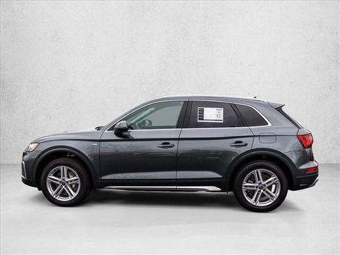 Used 2025 Audi Q5 e Premium Plus w/ Premium Plus Package image 8