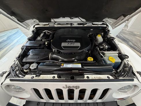 Used 2012 Jeep Wrangler Rubicon w/ PWR Convenience Group AWD/4WD image 54