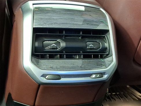 Used 2023 BMW 760i xDrive 760i xDrive image 15