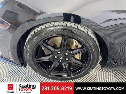 Used 2020 Ford Mustang GT Premium w/ Black Accent Package RWD image 26