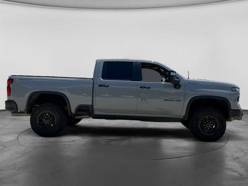 Used 2025 Chevrolet Silverado 2500 ZR2 w/ ZR2 Bison Edition AWD/4WD image 10