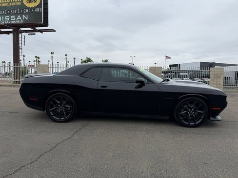 Used 2021 Dodge Challenger R/T w/ Blacktop Package RWD image 7