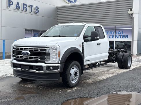 New 2026 Ford F550 4x4 Supercab Super Duty image 7