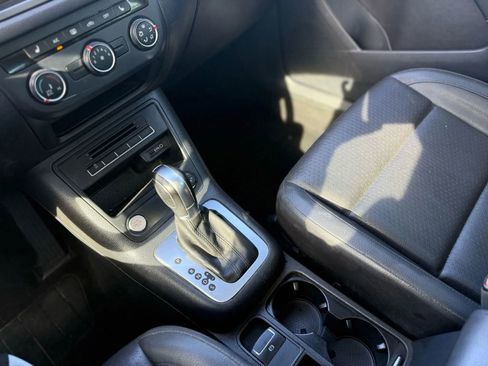 Used 2017 Volkswagen Tiguan Wolfsburg Edition FWD image 18