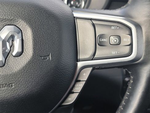Used 2019 RAM 1500 Big Horn image 36