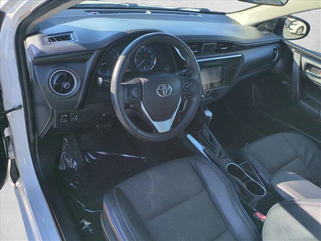 Used 2018 Toyota Corolla SE w/ Carpet Mat Package (TMS) FWD image 10
