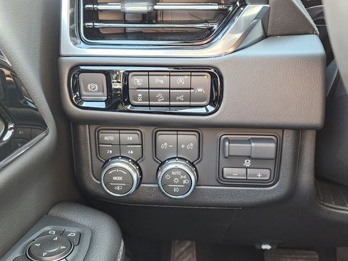 New 2026 GMC Yukon Denali w/ Denali Reserve Package image 19