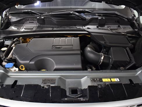 Used 2018 Land Rover Discovery Sport HSE AWD/4WD image 33