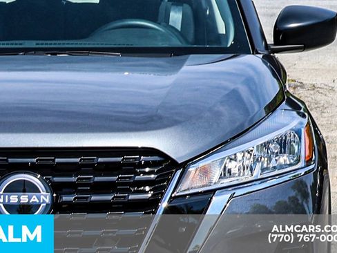 Used 2025 Nissan Kicks Play S FWD image 15