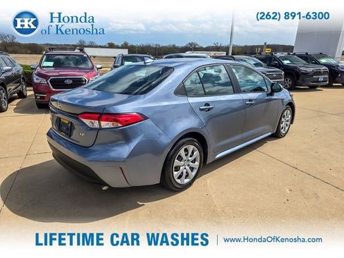 Used 2024 Toyota Corolla LE FWD image 5