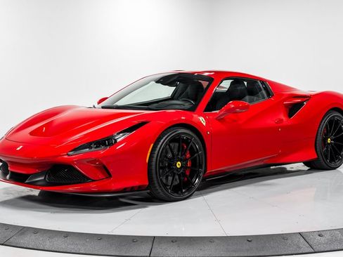 Used 2023 Ferrari F8 Tributo RWD image 39