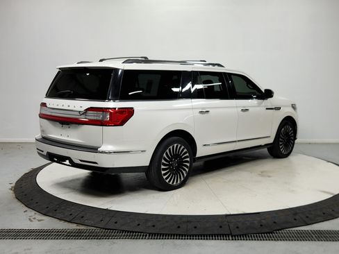 Used 2018 Lincoln Navigator L Black Label w/ Cargo Package AWD/4WD image 8
