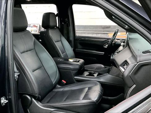 Used 2022 Chevrolet Tahoe RST w/ Luxury Package AWD/4WD image 10