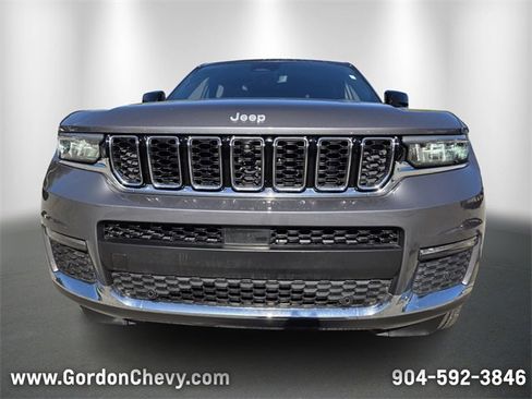 Used 2024 Jeep Grand Cherokee L Limited w/ Luxury Tech Group II image 9