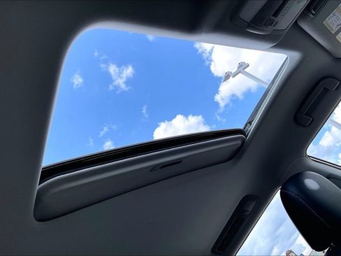 Certified 2018 INFINITI QX80 4WD w/ Driver Assistance Package image 22