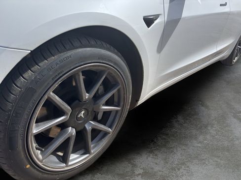 Used 2021 Tesla Model 3 Long Range image 9