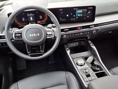 New 2025 Kia Sorento EX w/ EX Panoramic Sunroof Package AWD/4WD image 5