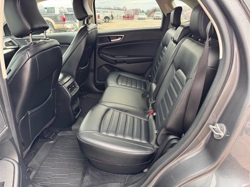 Used 2022 Ford Edge SEL w/ Convenience Package image 12