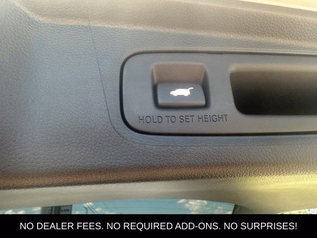 Used 2025 Honda CR-V Sport-L image 8