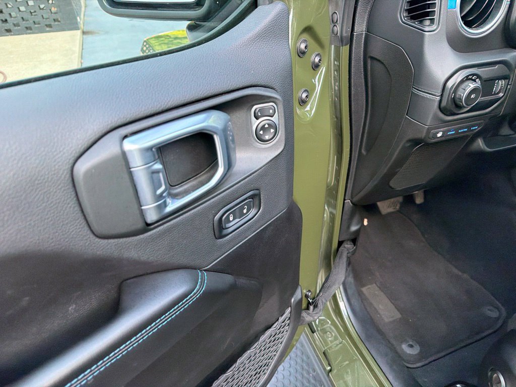 Used 2024 Jeep Wrangler High Altitude AWD/4WD image 46
