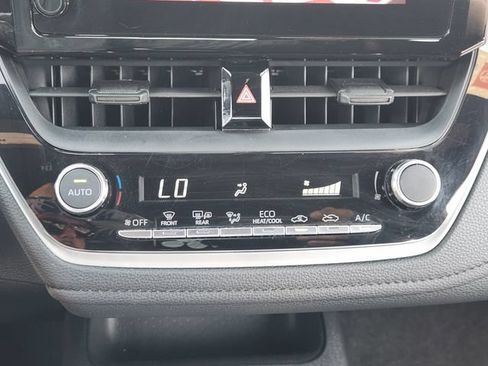 Used 2023 Toyota Corolla SE FWD image 14