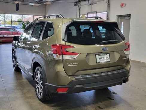 Used 2023 Subaru Forester Limited AWD/4WD image 7