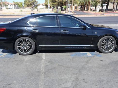 Used 2015 Lexus LS 460 w/ F Sport Package RWD image 8